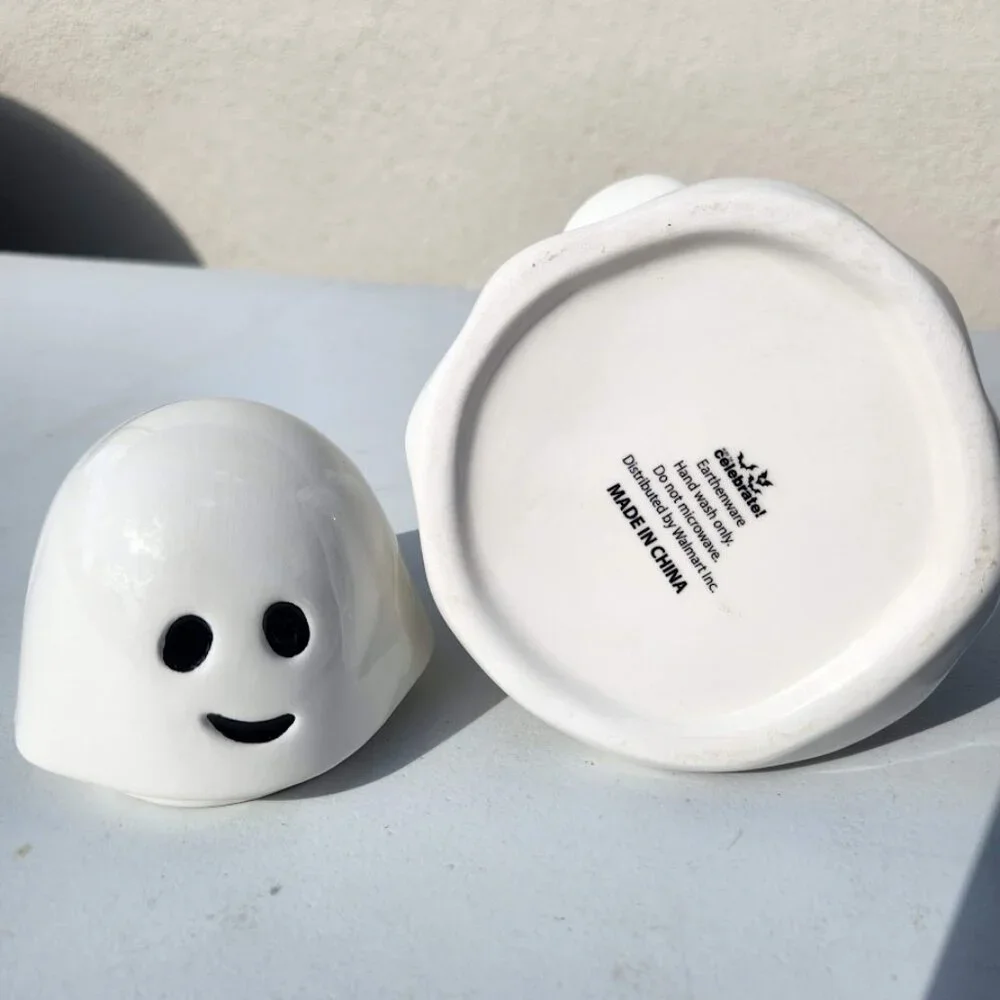 NEW Ceramic Ghost Cookie Jar Treat Food Storage Candy Kitchen Decor White Party